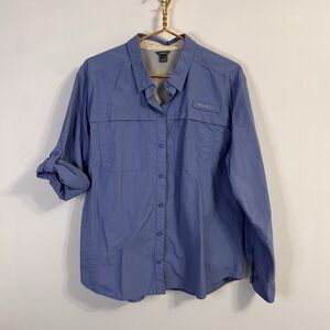 Eddie Bauer Shirt Woman’s XL 75% Polyester, 25% Nylon Casual Button Down Blue